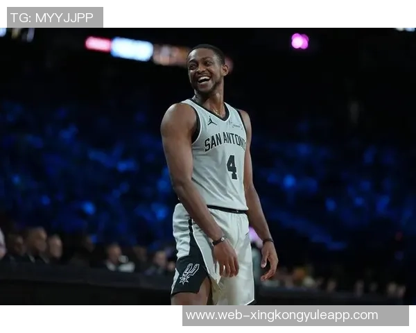 福克斯全能表现助力球队获胜16投9中贡献26分5篮板9助攻3抢断三分球命中率高